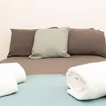 Suite 2 - Stylish Private Room In A Shared House